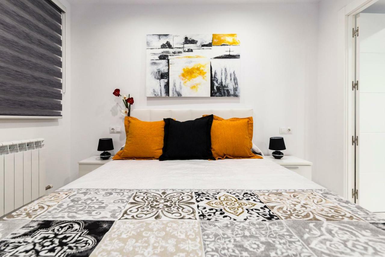 Rent Apartment And Flat Саламанка Екстериор снимка